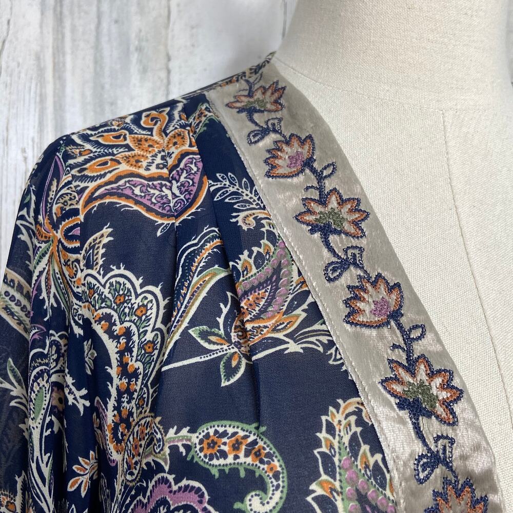 Belle by Kim Gravel Paisley Kimono Blue Velvet Floral Embroidered Boho Size S - Picture 2 of 7